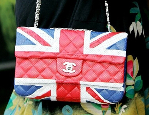 早上发朋友圈的签名爱情的签名38条